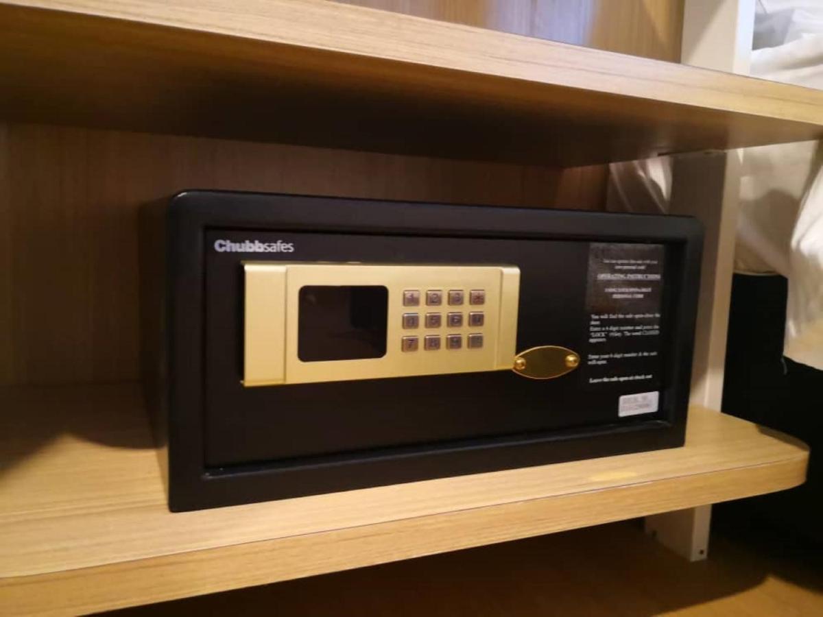 ウォーク イン ホテル コタキナバル エクステリア 写真
